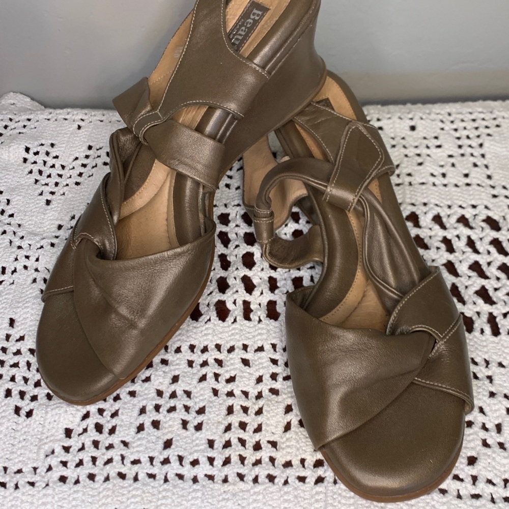 8.5 Brown Wedge BEAUTIFEEL